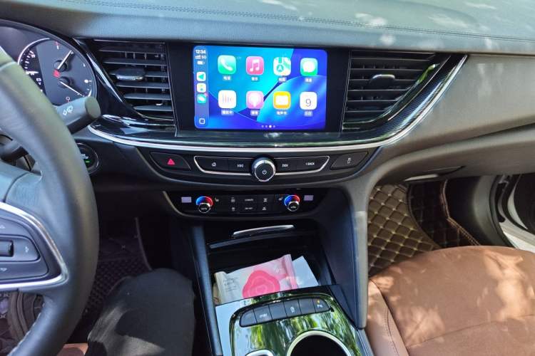 Used Buick Regal 2020 552T Luxury Version Audio And AC Panel