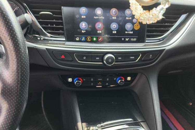 Used Buick Regal 2020 GS 28T Elite Model Audio And AC Panel