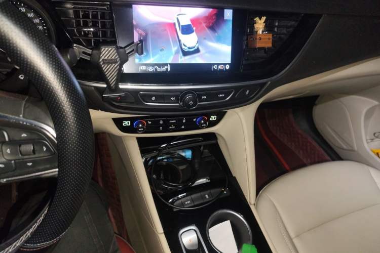 Used Buick Regal 2020 552T Elite Edition Audio And AC Panel