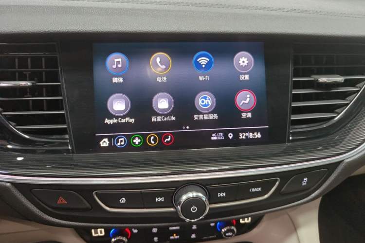 Used Buick Regal 2020 552T Elite Edition Audio And AC Panel