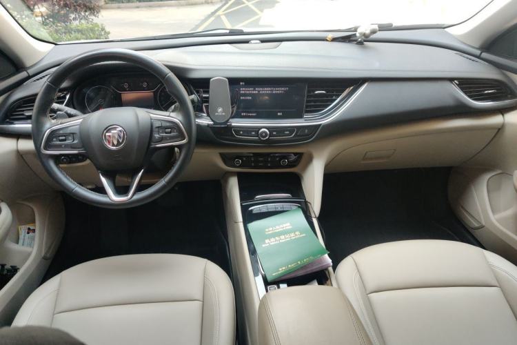 Used Buick Regal 2020 552T Elite Edition Center Console
