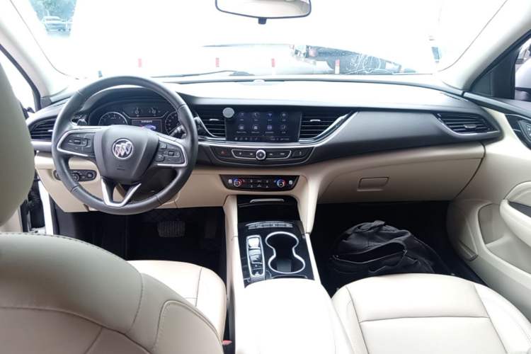 Used Buick Regal 2020 552T Elite Edition Center Console