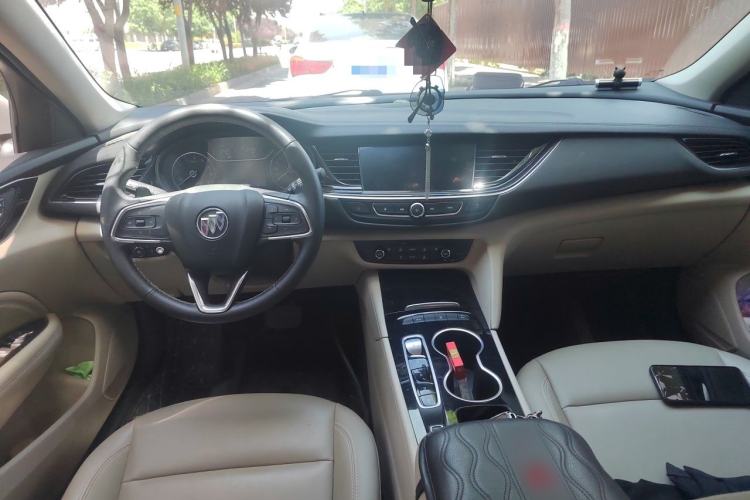 Used Buick Regal 2020 552T Elite Edition Center Console