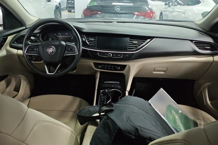 Used Buick Regal 2020 552T Elite Edition Center Console