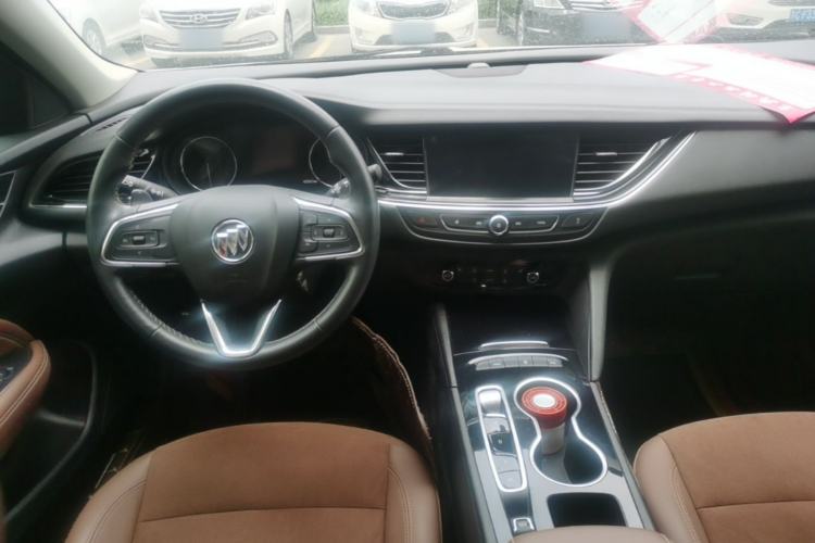 Used Buick Regal 2020 552T Luxury Version Center Console