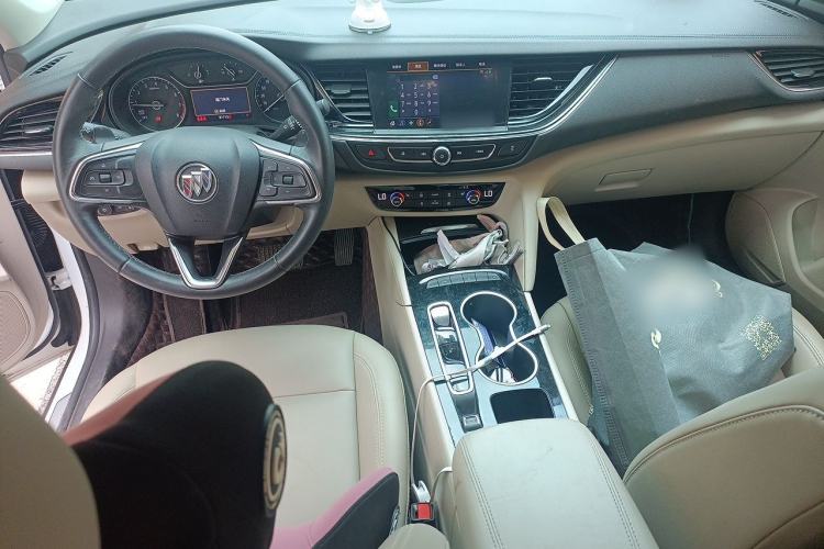 Used Buick Regal 2020 552T Elite Edition Center Console