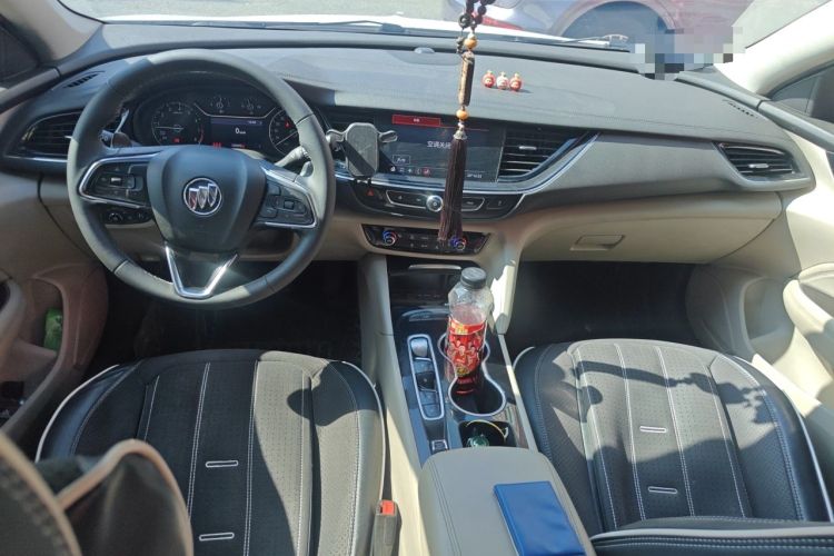 Used Buick Regal 2020 552T Elite Edition Center Console