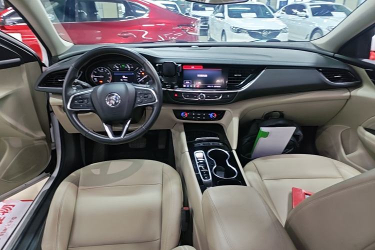 Used Buick Regal 2020 552T Elite Edition Center Console