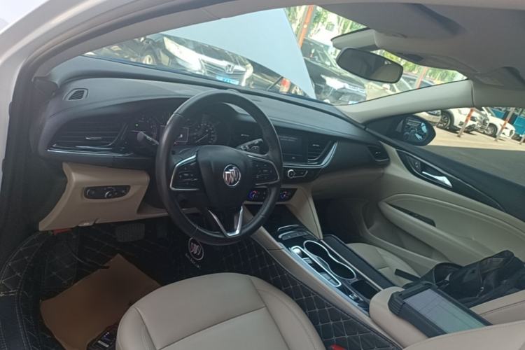 Used Buick Regal 2020 552T Elite Edition Center Console