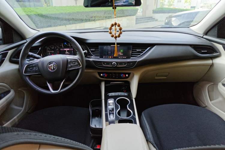 Used Buick Regal 2020 552T Elite Edition Center Console