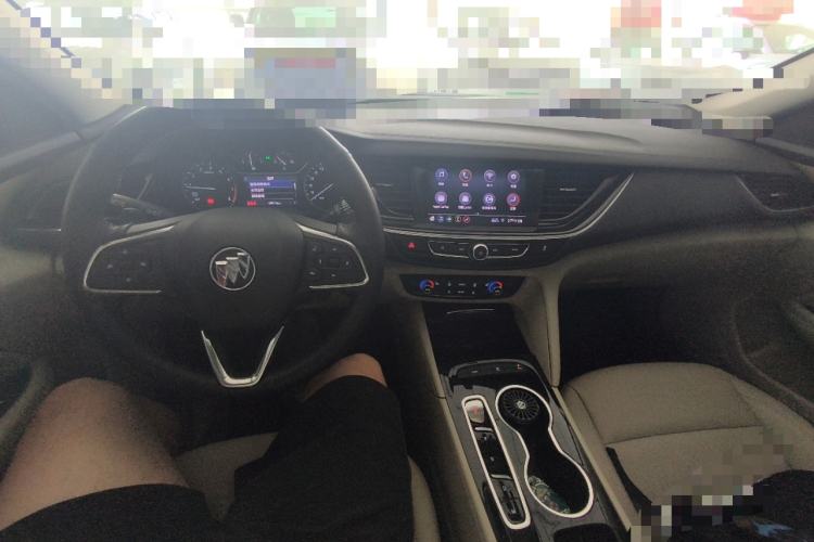 Used Buick Regal 2020 552T Elite Edition Center Console