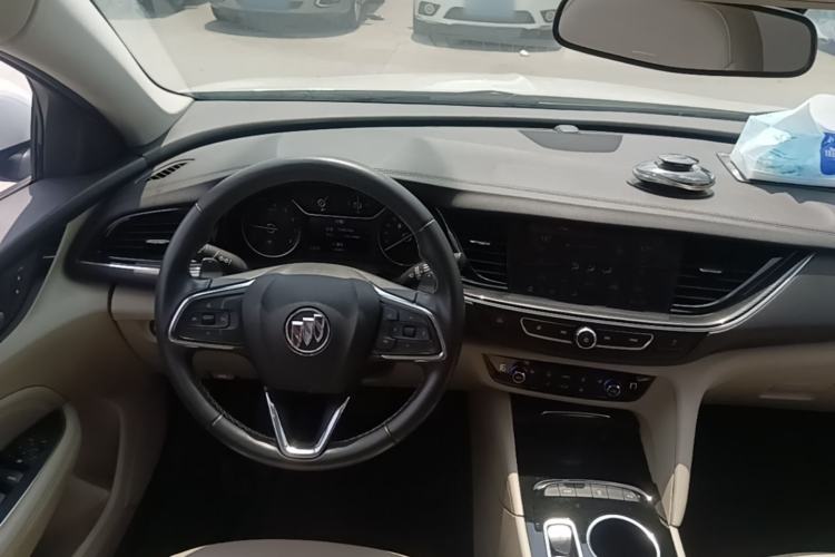 Used Buick Regal 2020 552T Elite Edition Center Console
