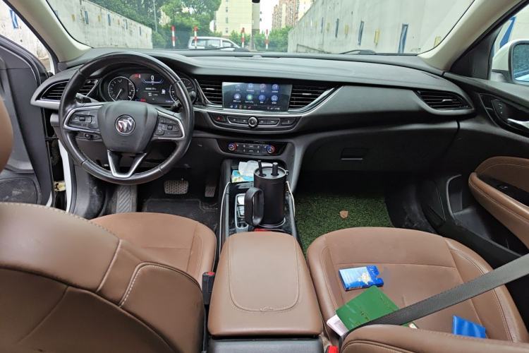Used Buick Regal 2020 552T Luxury Version Center Console