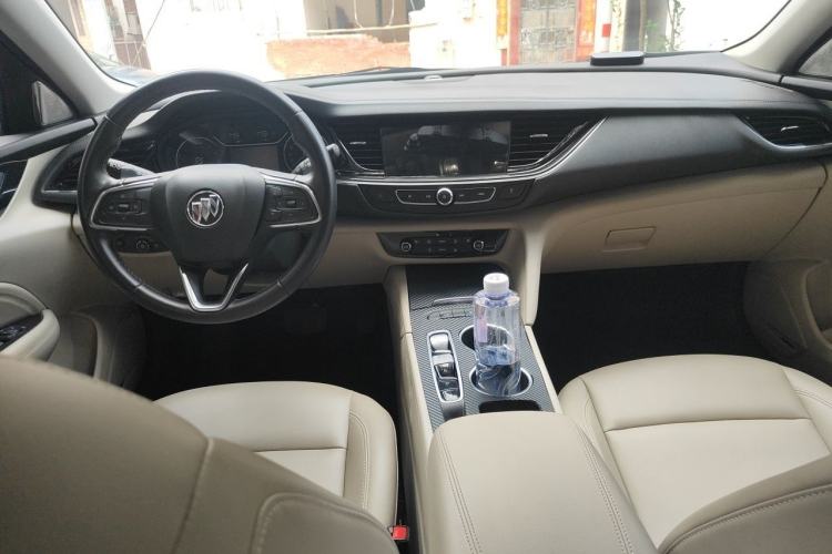 Used Buick Regal 2020 552T Elite Edition Center Console