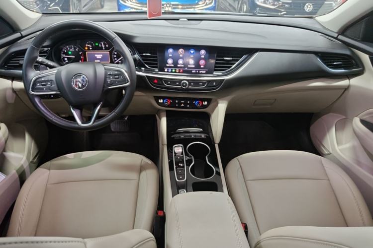 Used Buick Regal 2020 552T Elite Edition Center Console