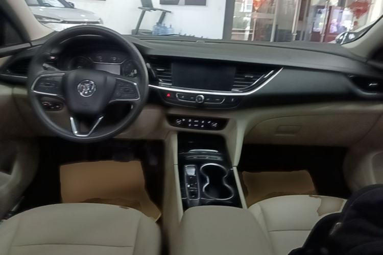 Used Buick Regal 2020 552T Elite Edition Center Console