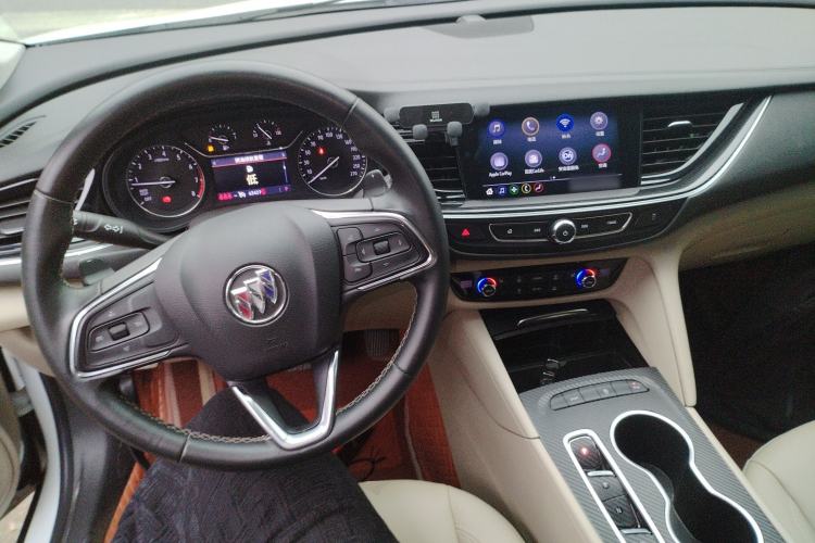 Used Buick Regal 2020 552T Elite Edition Center Console