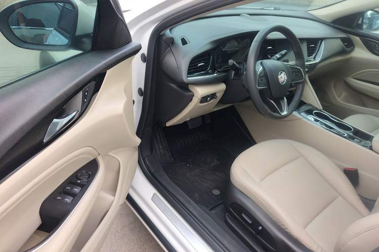 Used Buick Regal 2020 552T Elite Edition Driver Seat