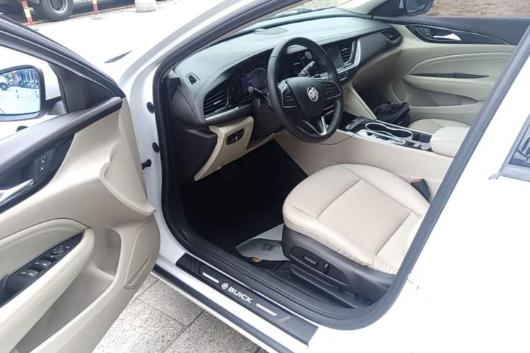 Used Buick Regal 2020 552T Elite Edition Driver Seat