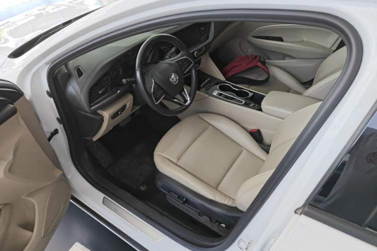 Used Buick Regal 2020 552T Elite Edition Driver Seat