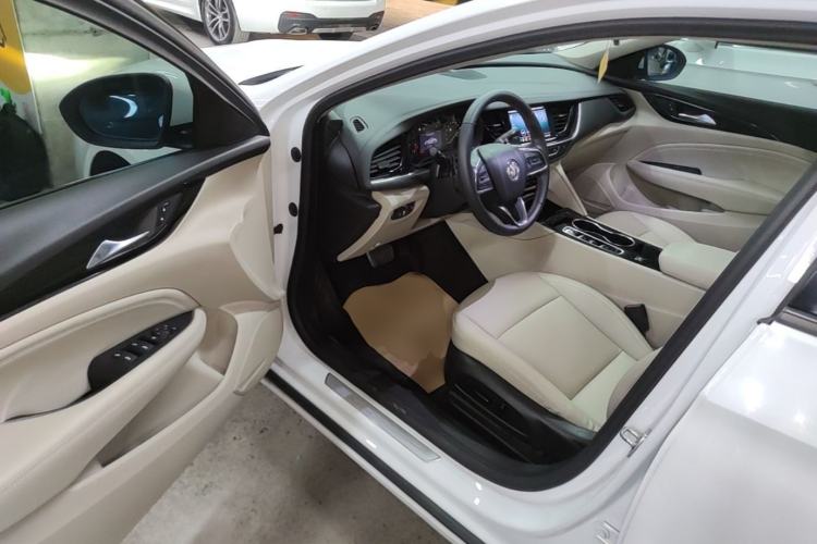 Used Buick Regal 2020 552T Elite Edition Driver Seat