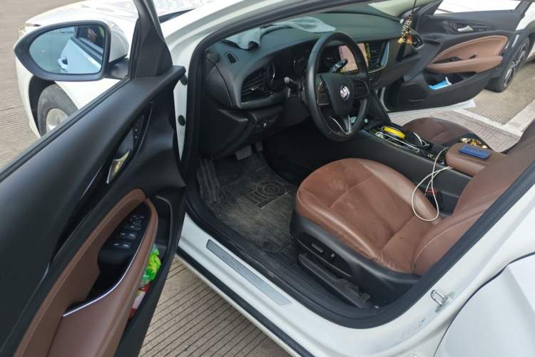 Used Buick Regal 2020 552T Luxury Version Driver Seat