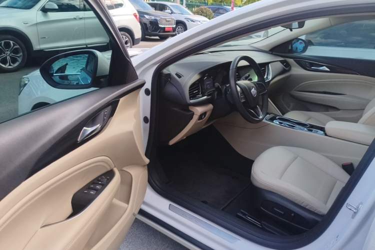 Used Buick Regal 2020 552T Elite Edition Driver Seat