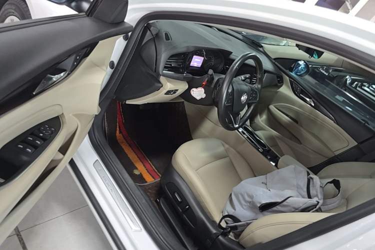 Used Buick Regal 2020 552T Elite Edition Driver Seat