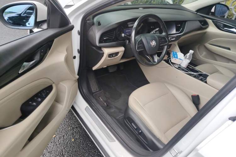 Used Buick Regal 2020 552T Elite Edition Driver Seat