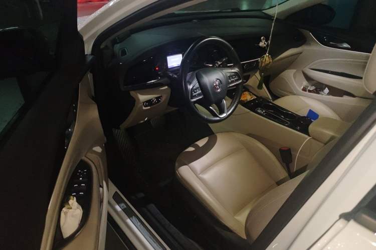 Used Buick Regal 2020 552T Elite Edition Driver Seat