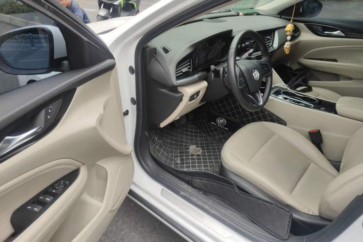 Used Buick Regal 2020 552T Elite Edition Driver Seat