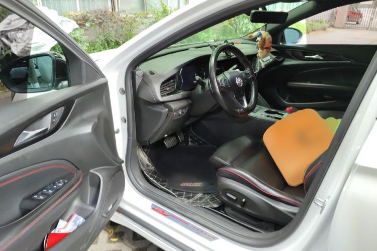 Used Buick Regal 2020 GS 28T Elite Model Driver Seat