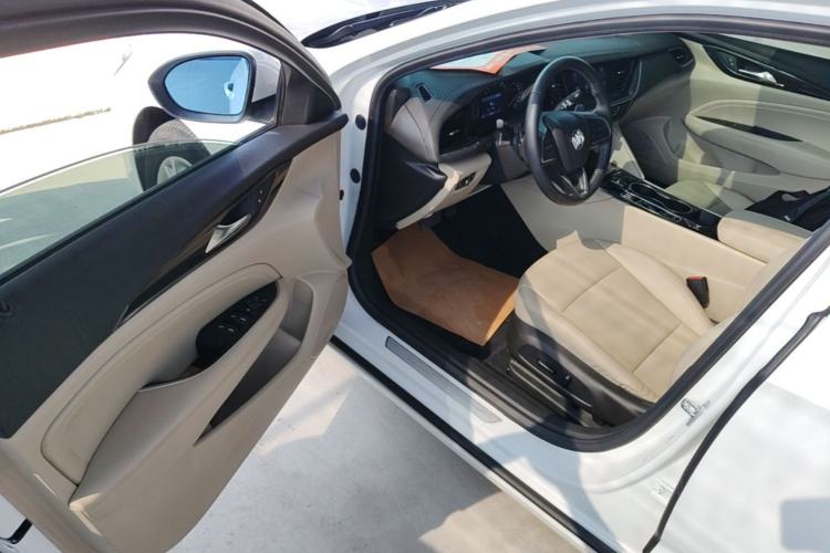 Used Buick Regal 2020 552T Elite Edition Driver Seat