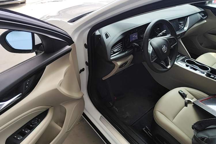 Used Buick Regal 2020 552T Elite Edition Driver Seat