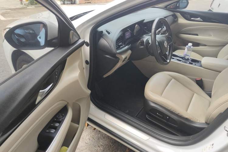 Used Buick Regal 2020 552T Elite Edition Driver Seat