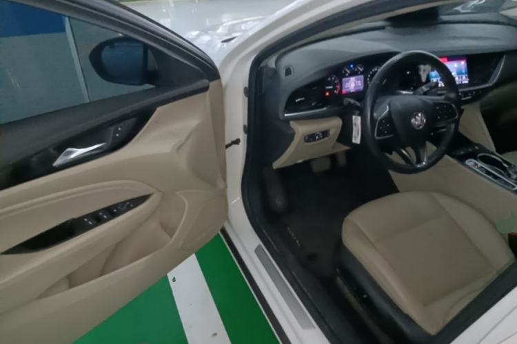 Used Buick Regal 2020 552T Elite Edition Driver Seat
