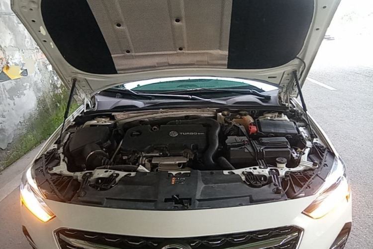 Used Buick Regal 2020 552T Elite Edition Engine Bay