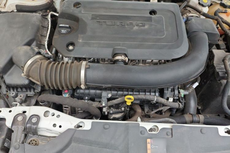 Used Buick Regal 2020 GS 28T Elite Model Engine Bay