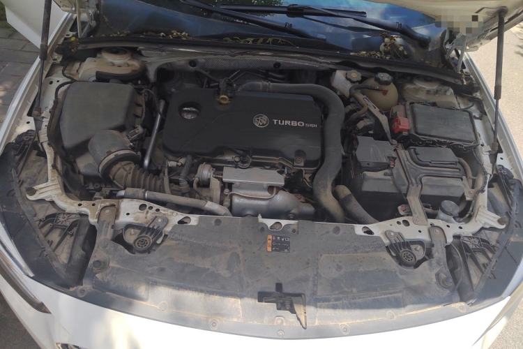 Used Buick Regal 2020 552T Elite Edition Engine Bay