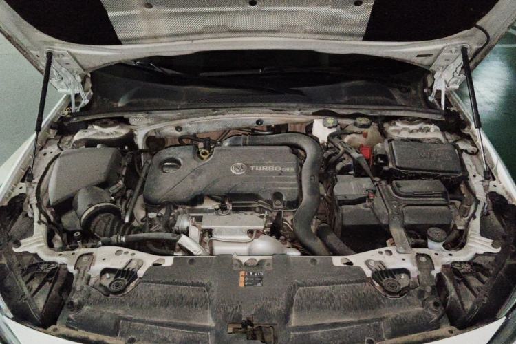 Used Buick Regal 2020 552T Elite Edition Engine Bay