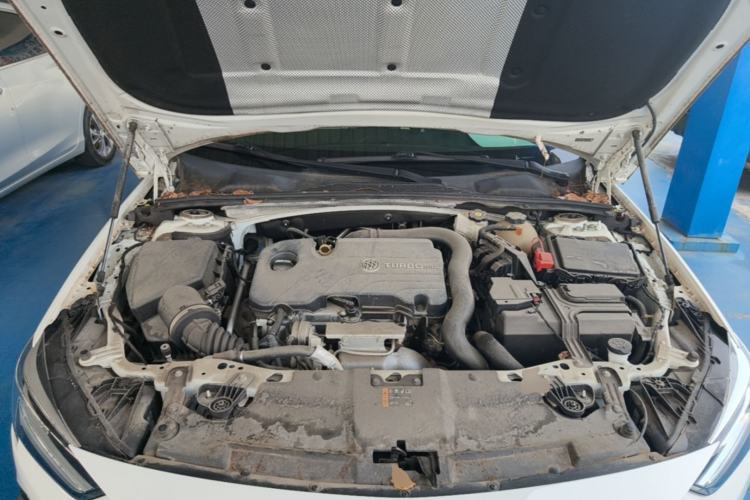 Used Buick Regal 2020 552T Elite Edition Engine Bay