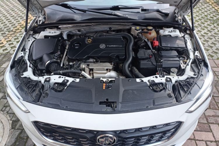 Used Buick Regal 2020 552T Luxury Version Engine Bay