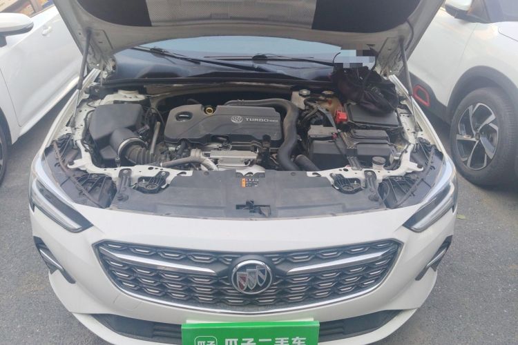 Used Buick Regal 2020 552T Luxury Version Engine Bay