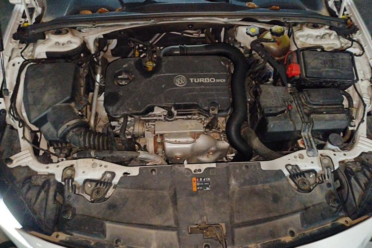 Used Buick Regal 2020 552T Elite Edition Engine Bay