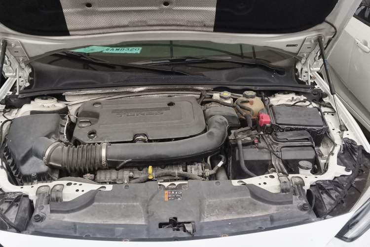 Used Buick Regal 2020 652T Elite Edition Engine Bay