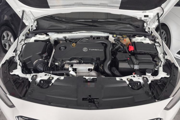 Used Buick Regal 2020 552T Elite Edition Engine Bay