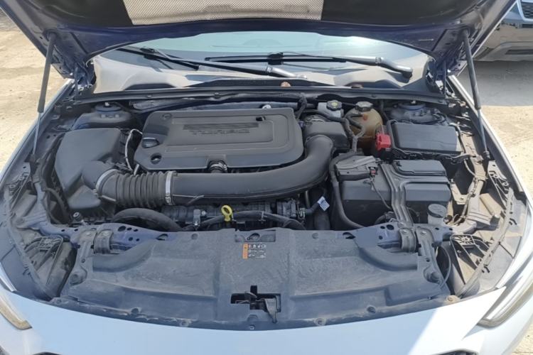Used Buick Regal 2020 GS 28T Prestige Model Engine Bay