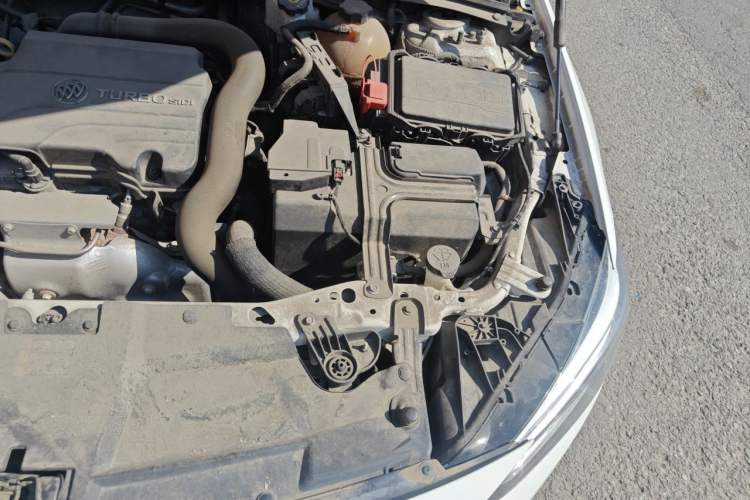 Used Buick Regal 2020 552T Elite Edition Engine Bay Left