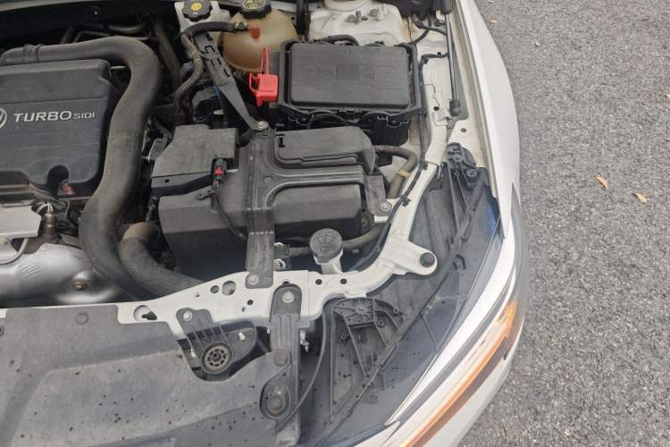 Used Buick Regal 2020 552T Elite Edition Engine Bay Left