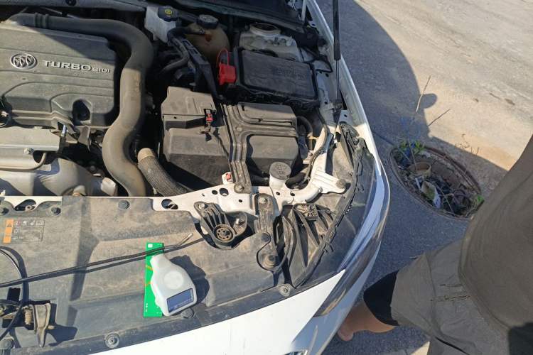 Used Buick Regal 2020 552T Elite Edition Engine Bay Left